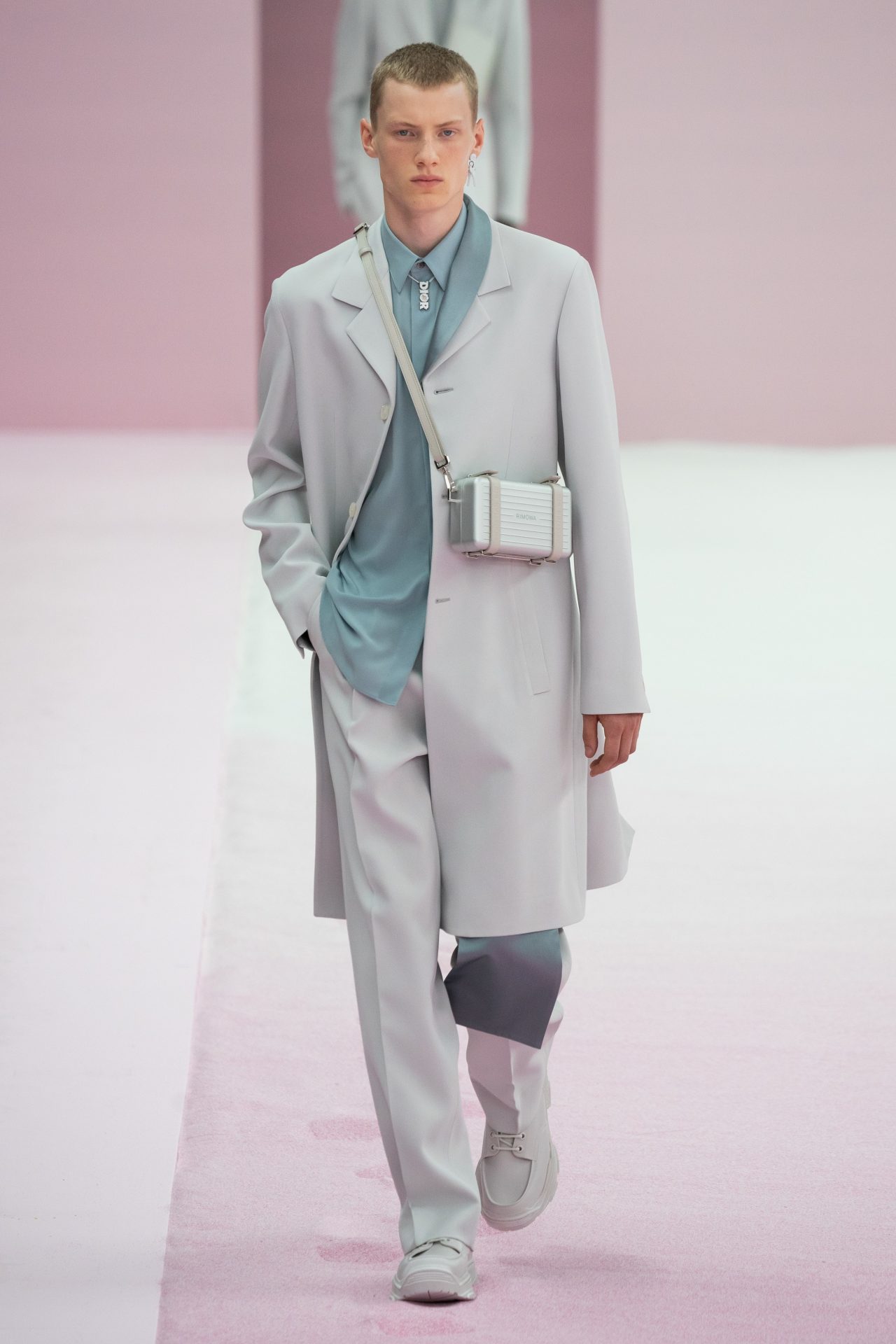 Louis Vuitton Menswear Spring Summer 2020 Paris - RUNWAY MAGAZINE ®  Collections