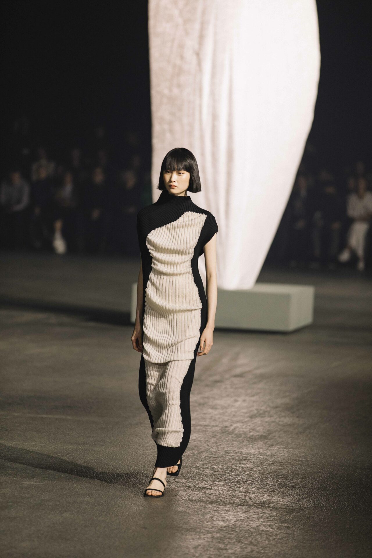 DESIGN and ART MAGAZINE: Paris Fashion Week: Homme Plisse Issey Miyake  Autum/Winter 2023/24